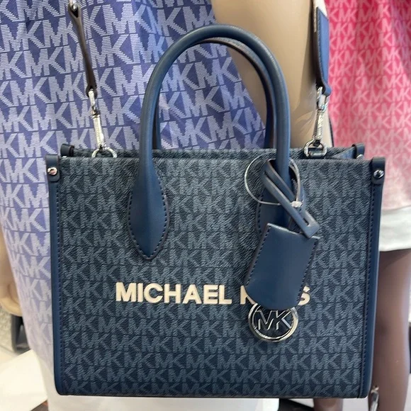 Michael Kors Mirella Small Signature Logo Crossbody Bag
Admiral
NWT - Picture 11 of 16